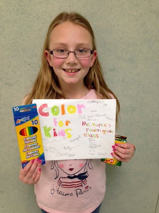 10살 소녀, 색칠하기에 꽂혀 대표가