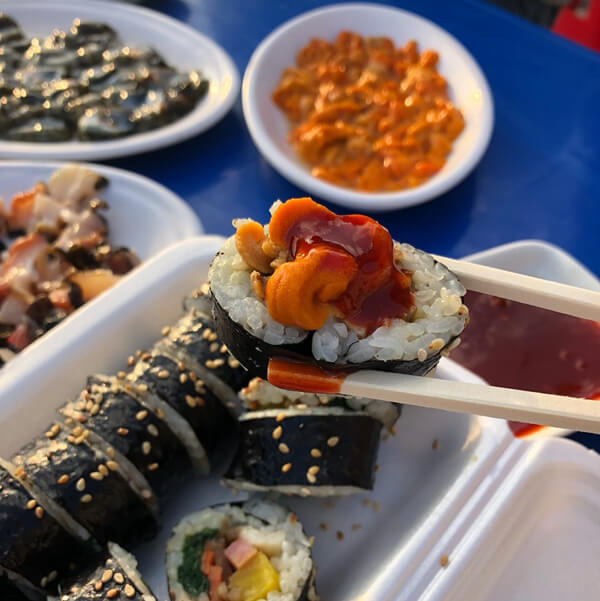 일품요리로도 손색없는 전국 이색 김밥