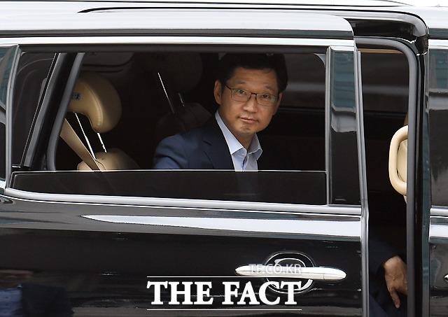 '피의자'된 김경수, 드루킹 의혹 중