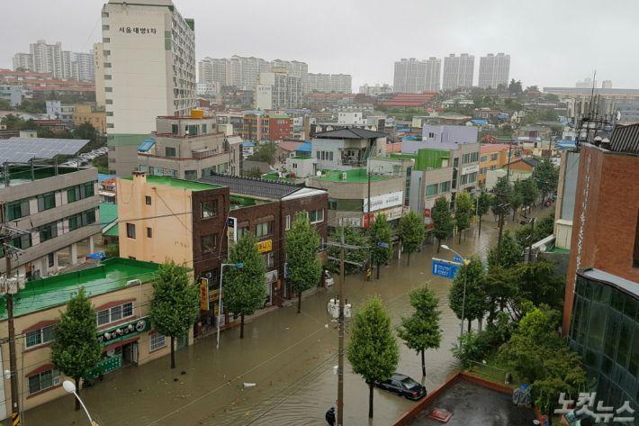강릉 시간당 93㎜... 역대급 폭우