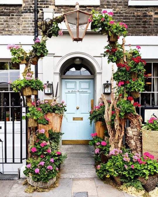 영국 런던의 가장 아름다운 현관문들