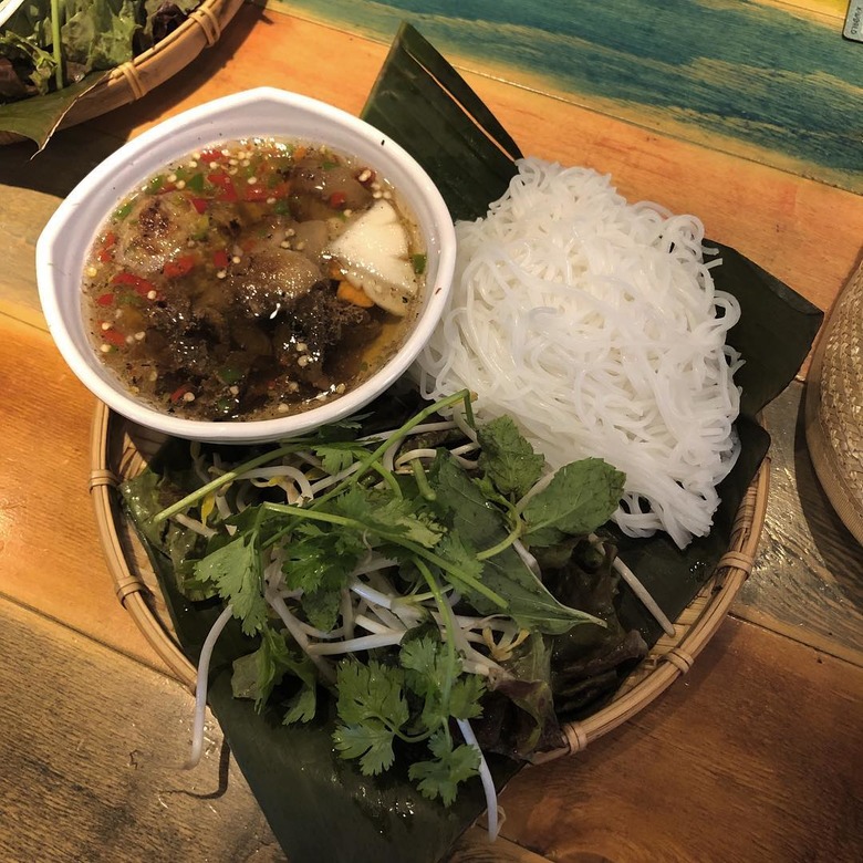 새콤 상큼한 하노이의 맛 베트남 음식