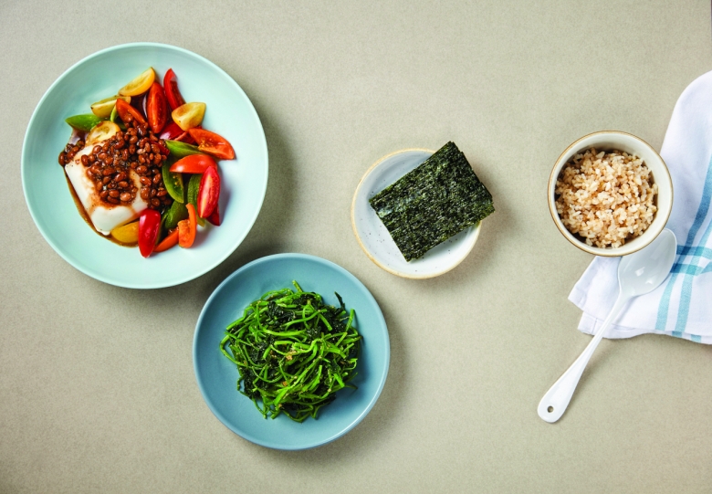 대사증후군 예방하는 한 끼 영양식단의 예 ‘현미밥+낫토양념장’[사진='대사증후군 잡는 2.1.1 식단']