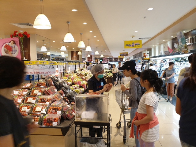 홍콩에서 판매되는 한국 딸기 [사진=농촌진흥청]