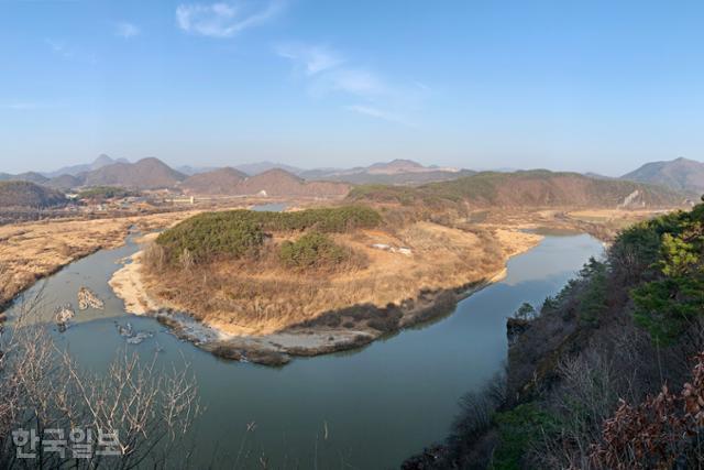 한국일보