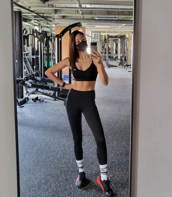 출처 : modelhanhyejin