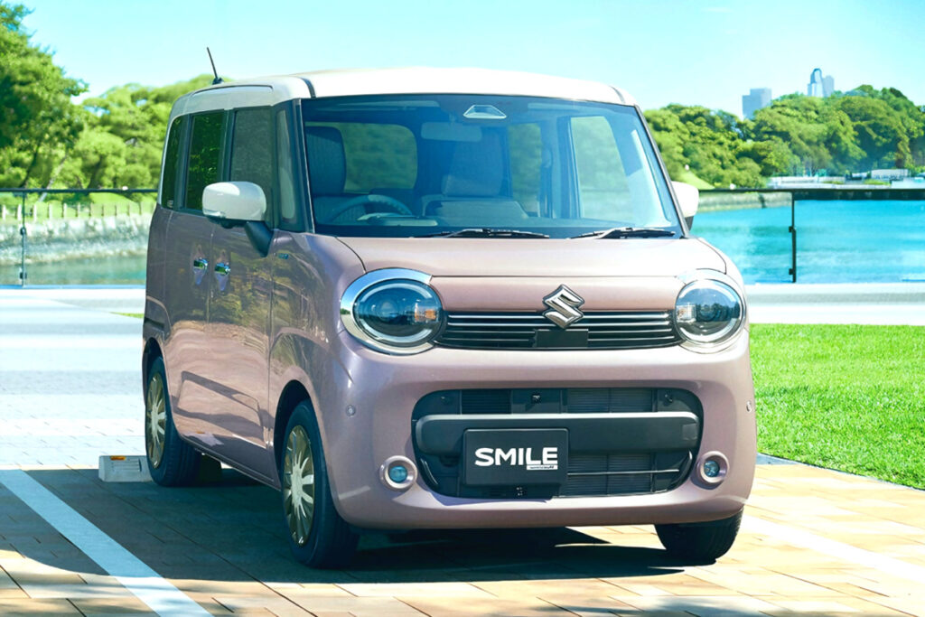 Suzuki Wagon R Smile Unveiled (2)