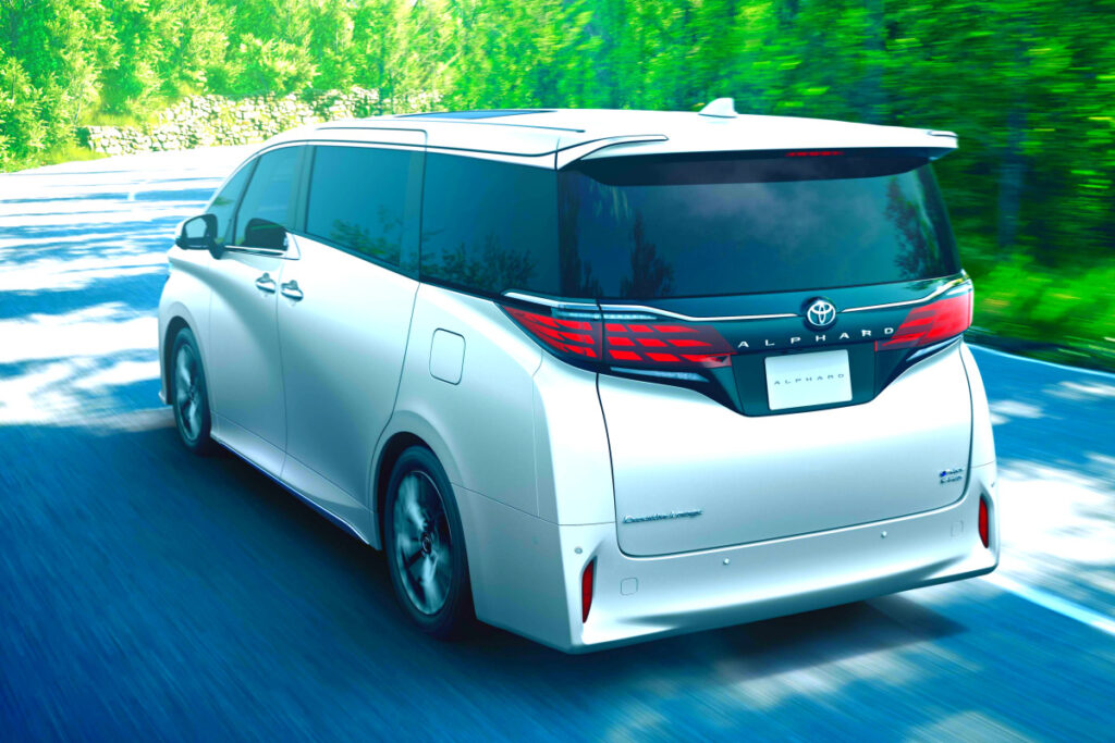 Toyota 2025 Alphard PHEV unveiled (4)