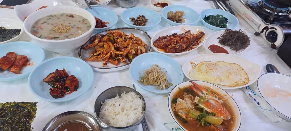 동아일보
