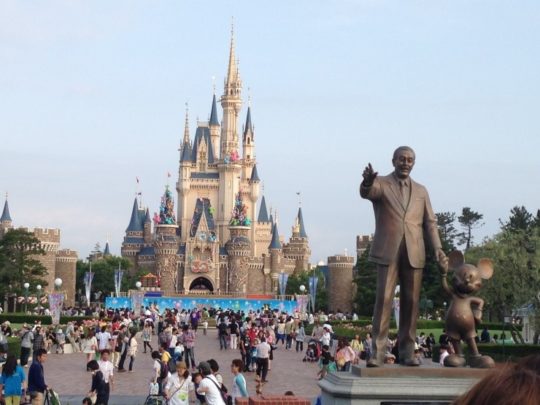 한국의 디즈니랜드, 과연 성공할 수 있었을까? : Zum 허브