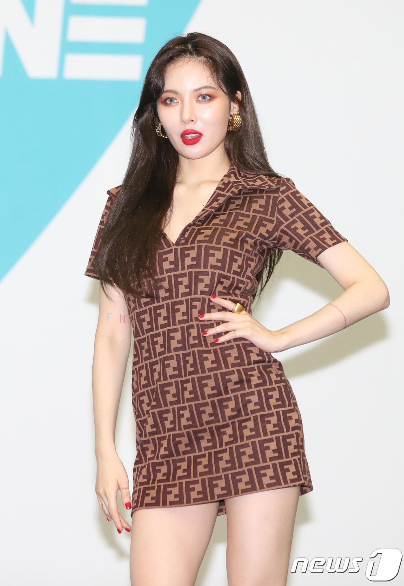 "부서져라 활동한 죄뿐" 현아, 큐브