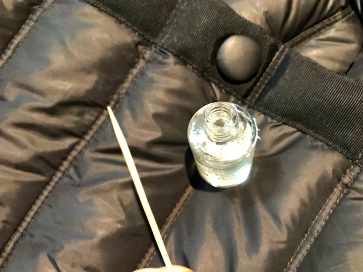 패딩 털빠짐 현상을 이쑤시개 하나로 