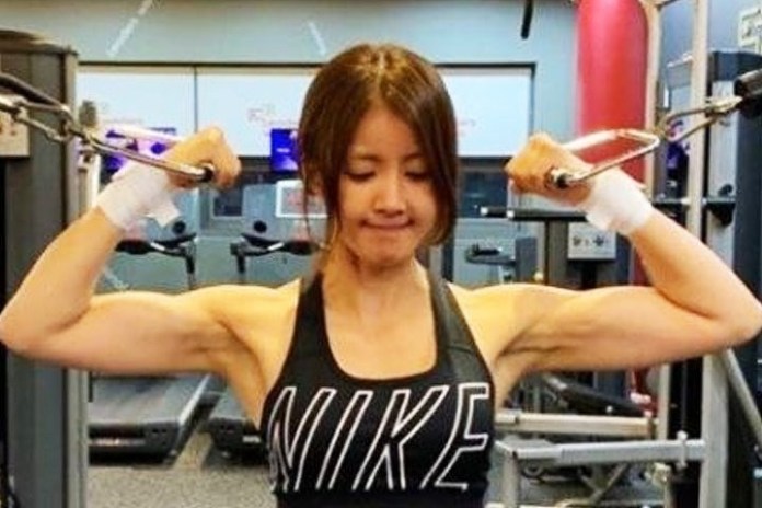 애 엄마 맞나요? 소리 절로 나오게 했던 사진 한 장