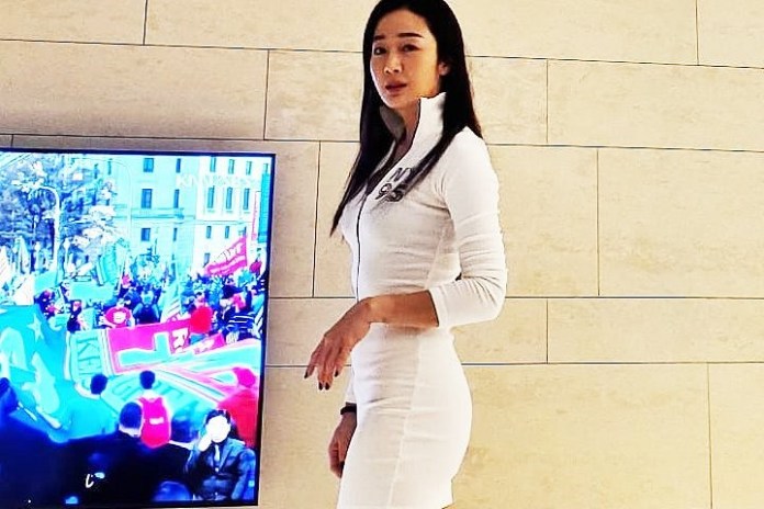 애 엄마 맞나요? 소리 절로 나오게 했던 사진 한 장