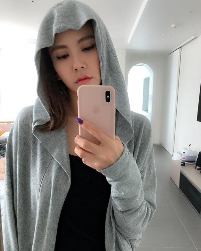 애 엄마 맞나요? 소리 절로 나오게 했던 사진 한 장