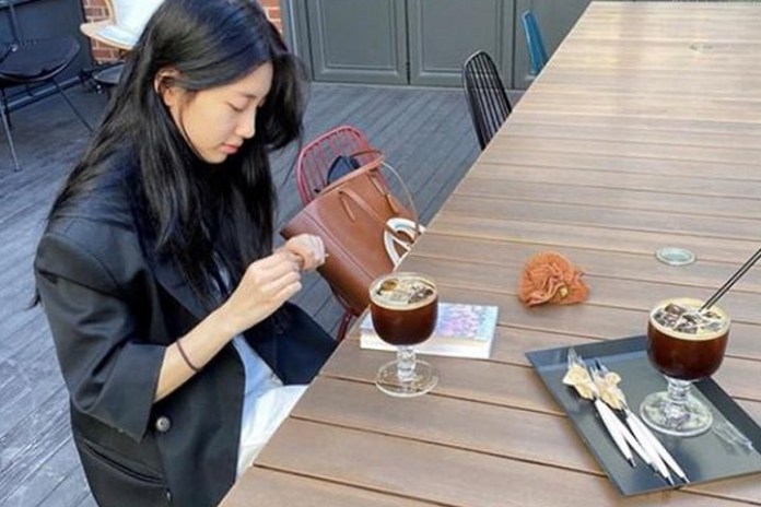 ‘연애했을 뿐인데 회사 주식까지 떨어졌다’라는 수지의 열애사
