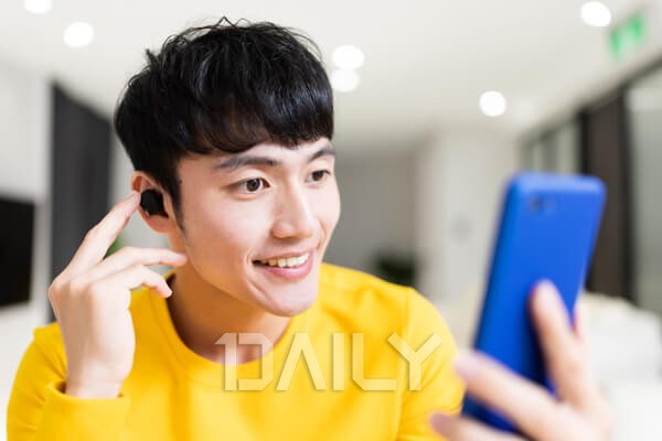 이어폰 쓰고 귀가 점점 안들리는 이유