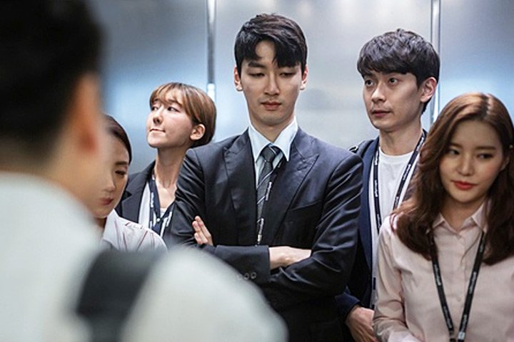 입사 첫날 BMW타고 출근한 신입사원이 상사에게 들은 한마디