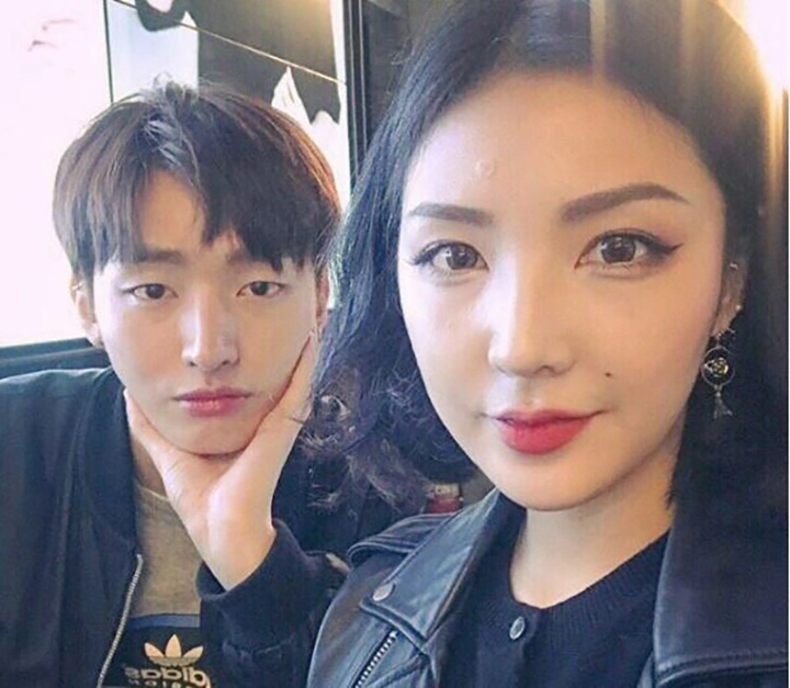 Instagram@윤슬기