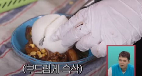 초당 옥수수와 부라타 치즈를 얹은 이영자의 고급화된 짜장라면 / MBC '전지적 참견 시점' 방송
