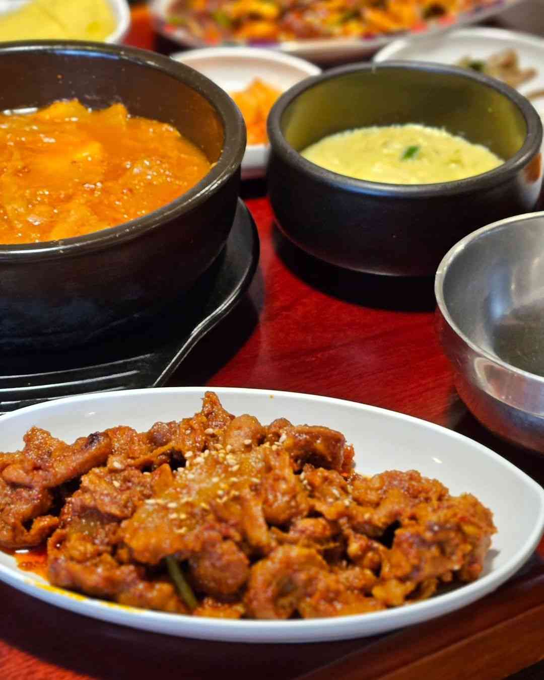 매일 먹어도 안 질리는 가성비 백반 맛집 5