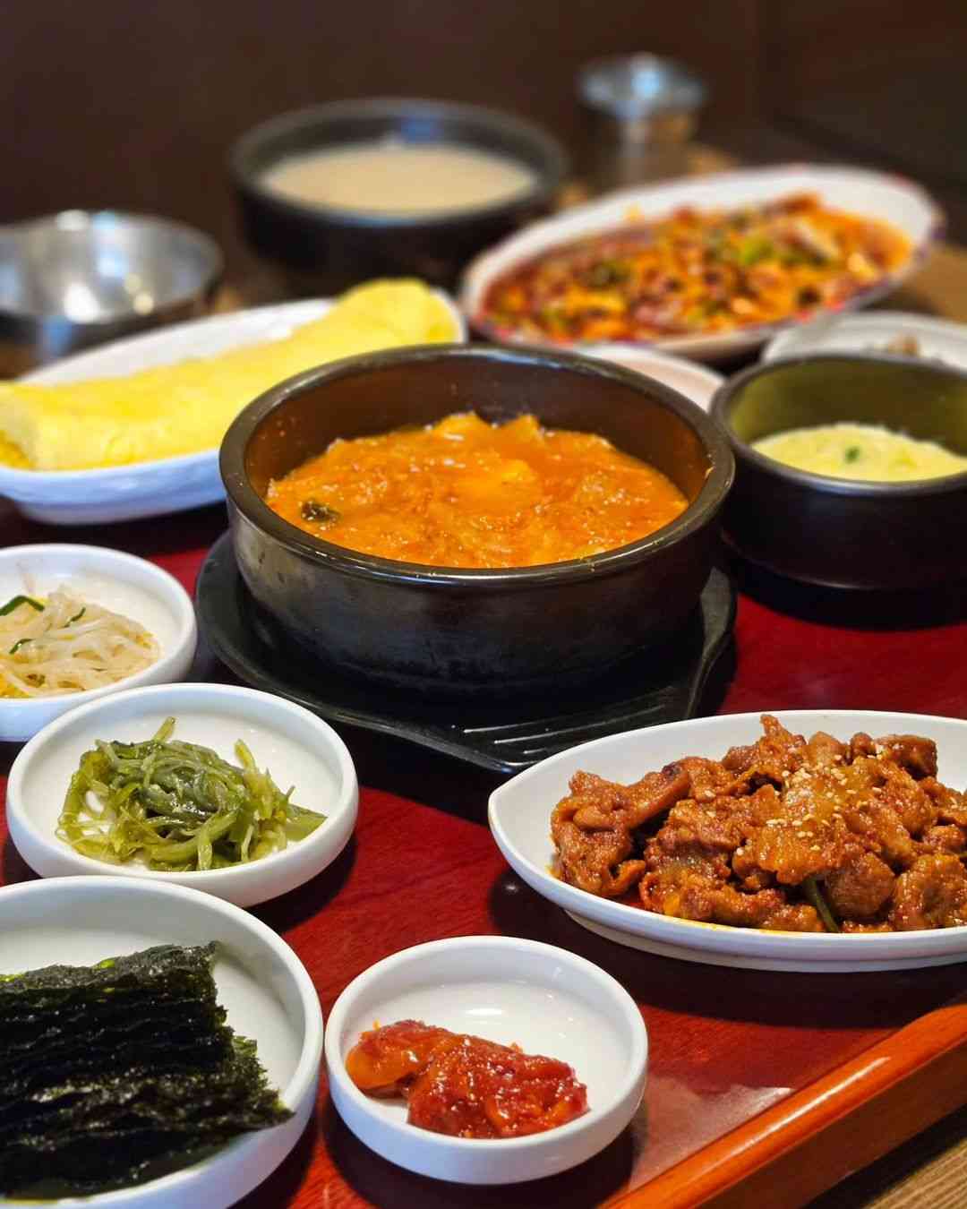 매일 먹어도 안 질리는 가성비 백반 맛집 5
