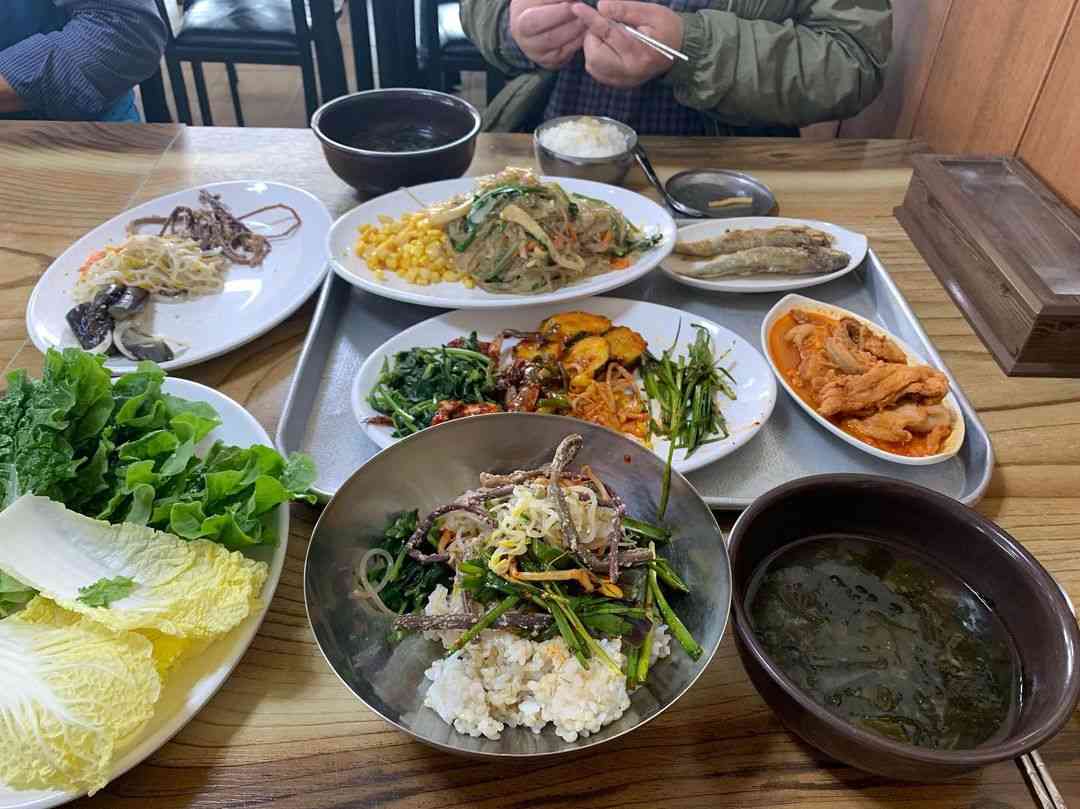 매일 먹어도 안 질리는 가성비 백반 맛집 5