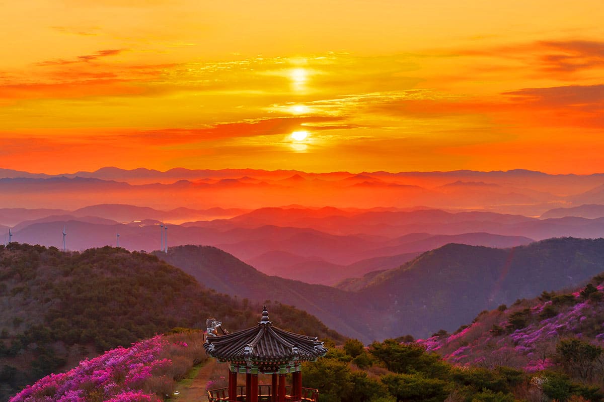 한우산 몽환적인 일출 