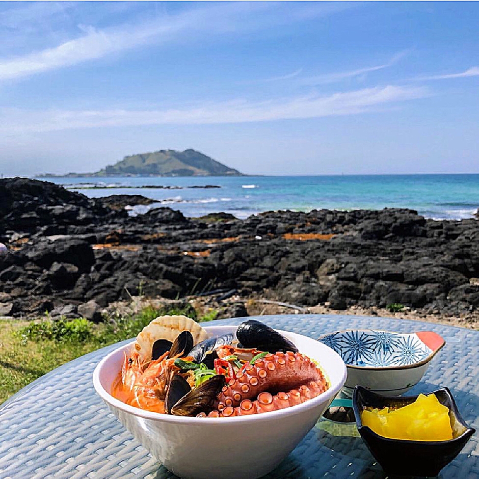압도적인 풍경의 제주 맛집 쪼꼴락상회/ 사진=한국관광공사@TourAPI