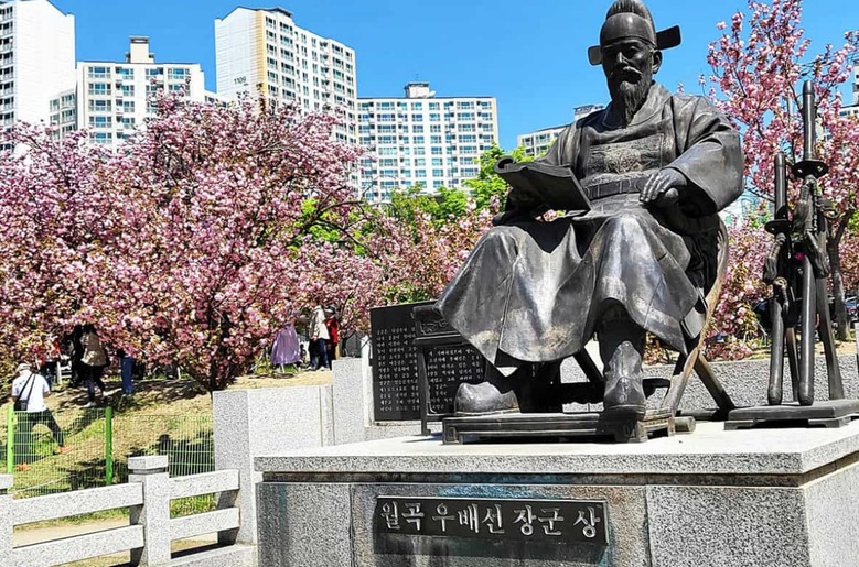 "벚꽃 끝났다고 생각했다면 오산"… 4월 중순 꼭 가봐야 할 겹벚꽃 명소
