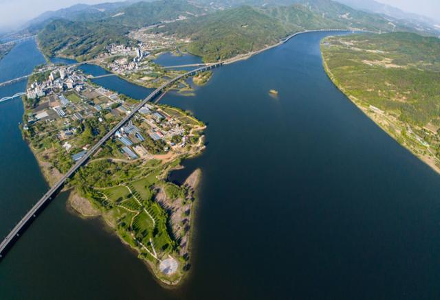 한국일보