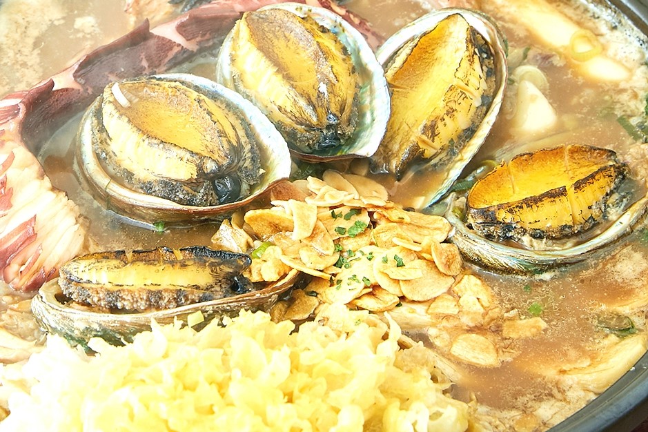진전복삼계탕 논현본점 / 사진=한국관광공사@TourAPI