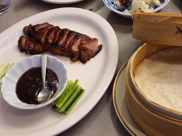 동아일보