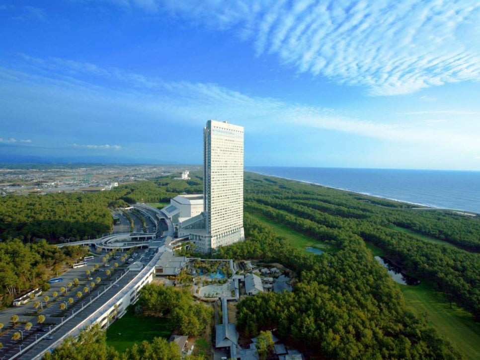 © Phoenix Seaga Ocean Tower