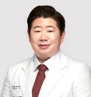 김광모 원장<p>· 現 서울N비뇨의학과의원 원장<p>· 서울대학교 의과대학 석사<p>· 분당서울대학교병원 레지던트 수료<p>· 대한비뇨기과학회 정회원<p>· AUA 미국비뇨기과학회 정회원<p>