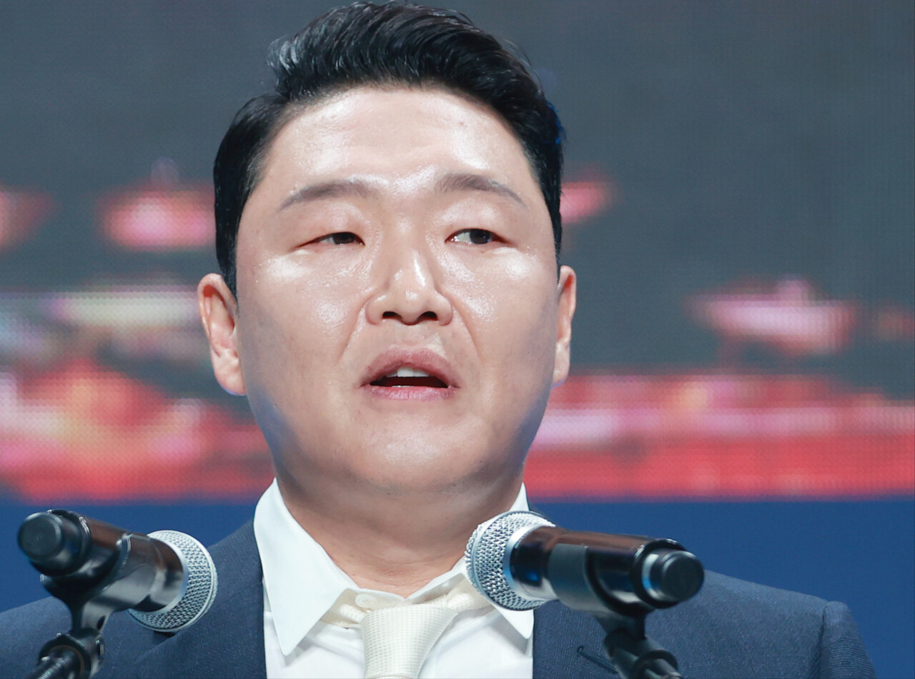 싸이 '의료법 위반' 수사에 소속사 "수면제 대리수령 불찰"[연합뉴스]
