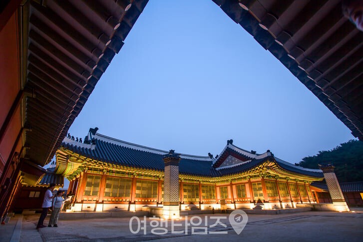 가을 단풍이 스며들고 있는 남한산성 / 사진=게티이미지뱅크