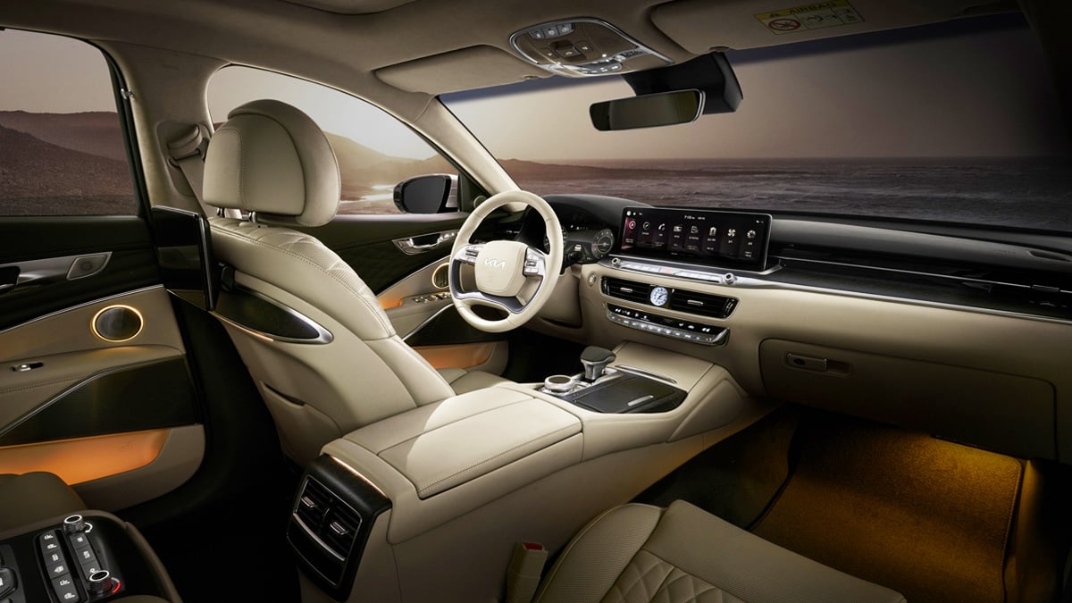 기아 현행 K9 실내