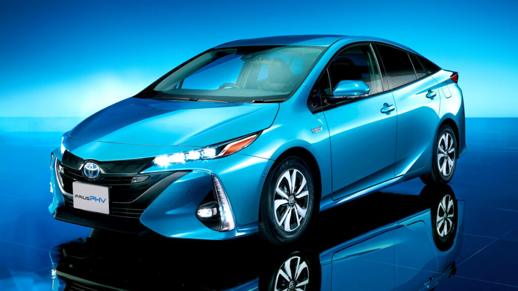 프리우스 중고차 주목