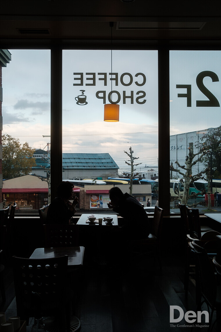 카히사칸 커피 내부