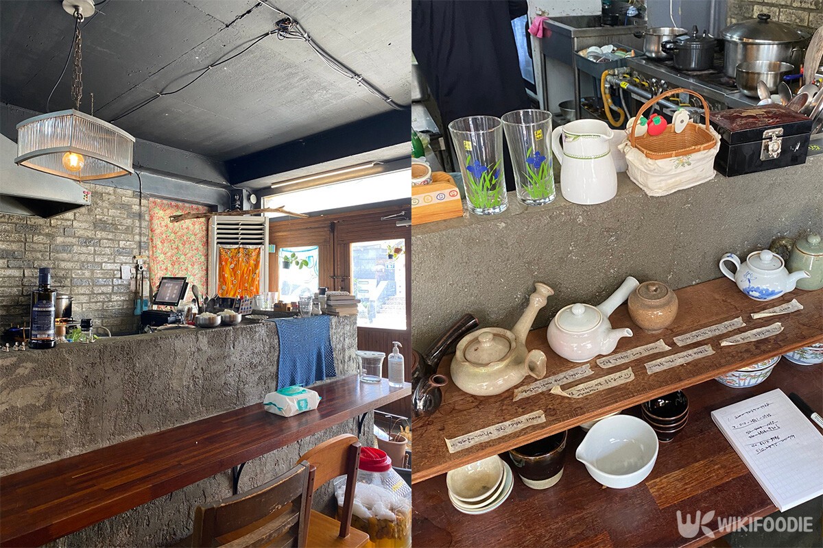 국점밥 내부에 감성적인 소품들이 전시되어 있다. / 위키푸디