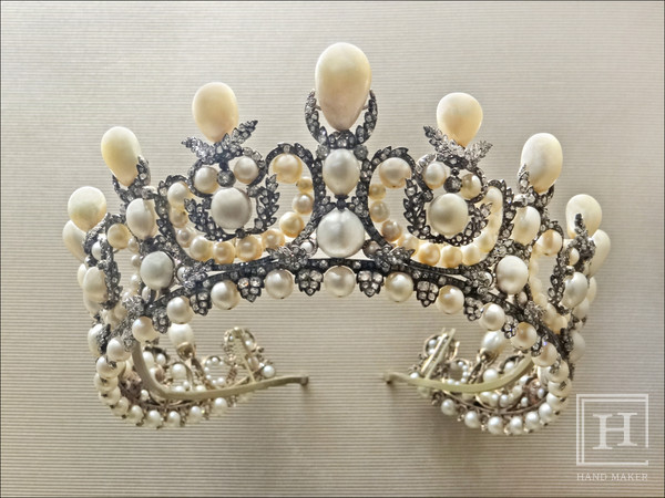 외제니 황후의 진주 티아라 / 위키미디어 (Jean-Pierre Dalbéra)