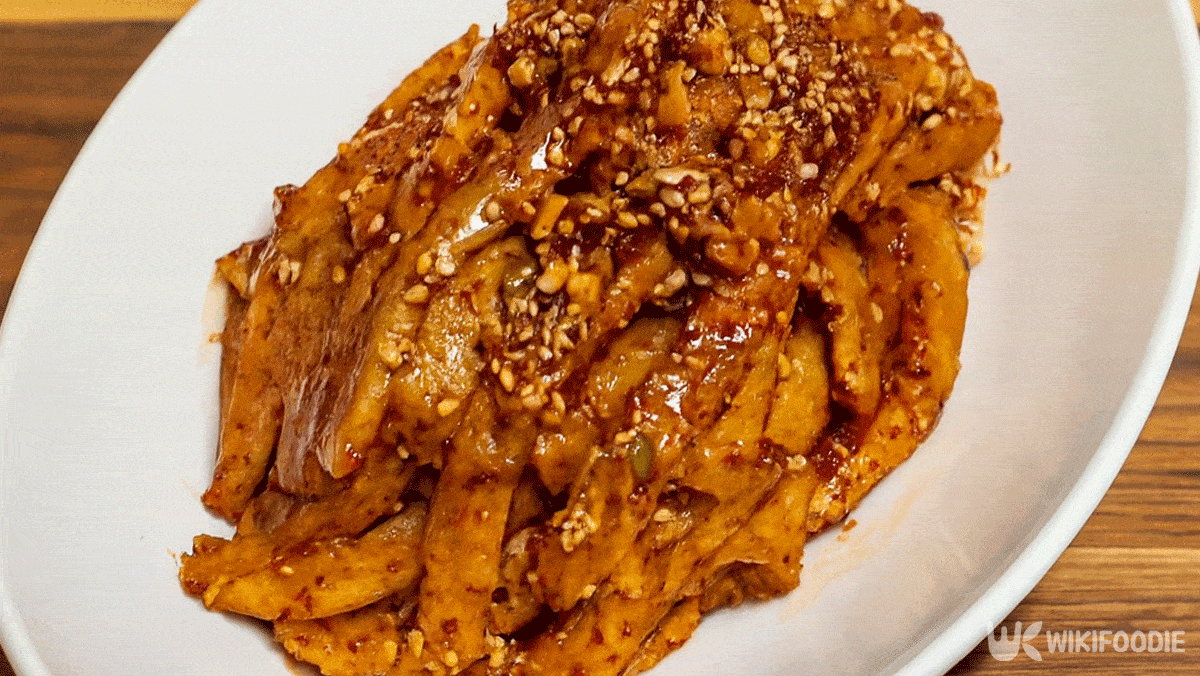 어묵무침 자료 사진. / 위키푸디