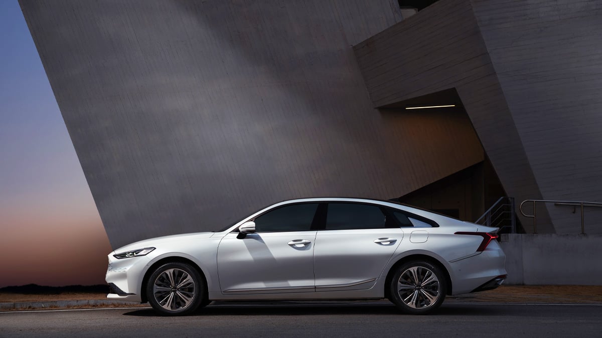 기아 K8 하이브리드 초기모델