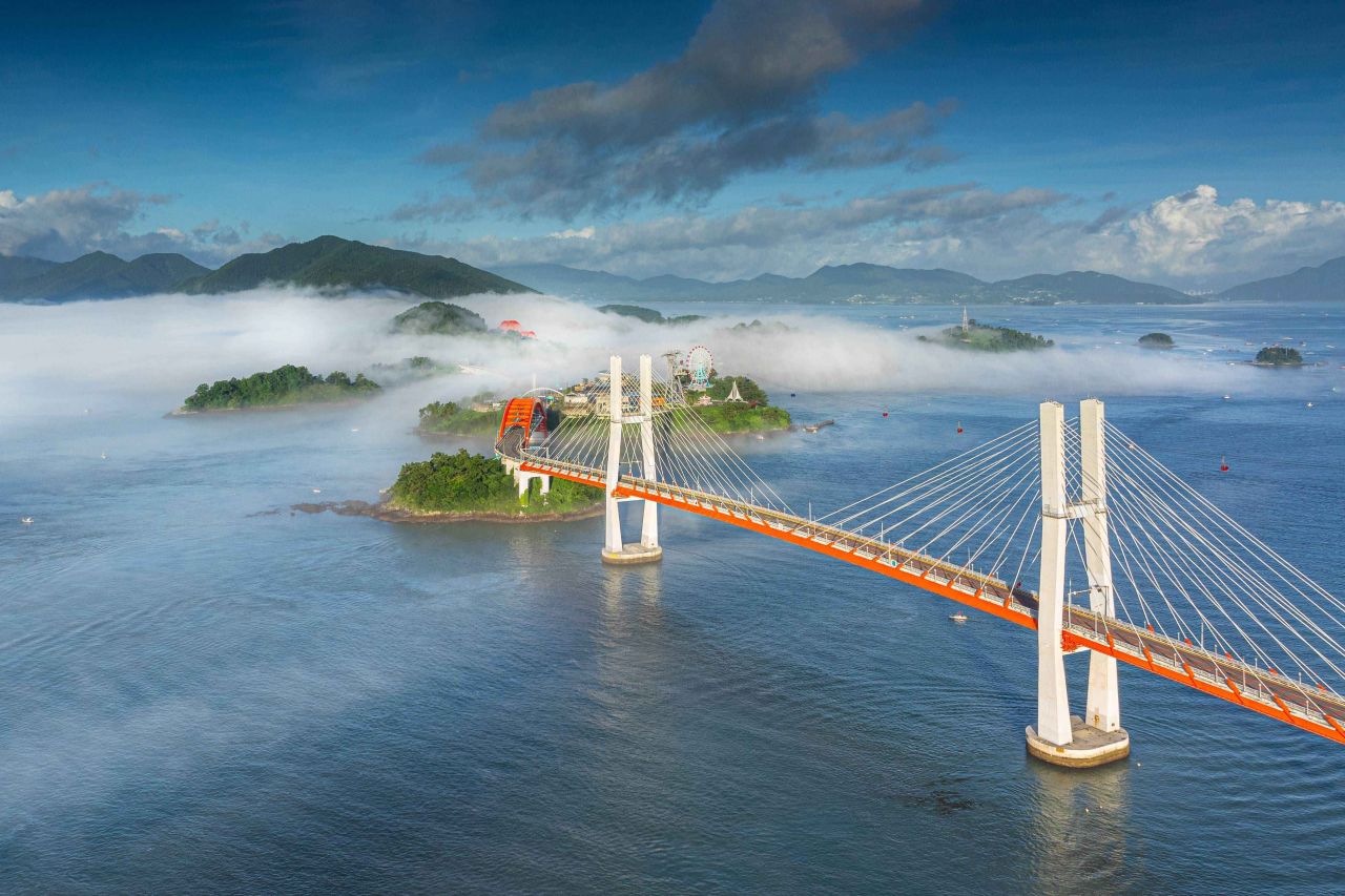 비토섬 가는 삼천포대교 / 사진=한국관광공사 포토코리아@전순호